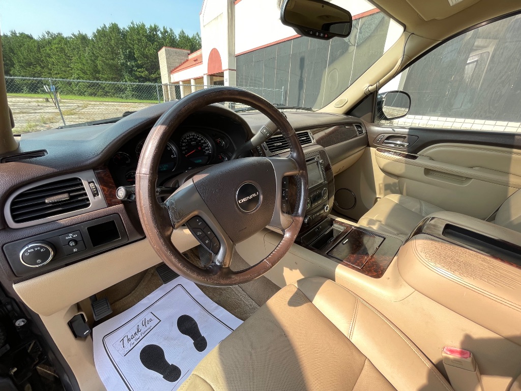 2013 GMC Yukon - $9,799