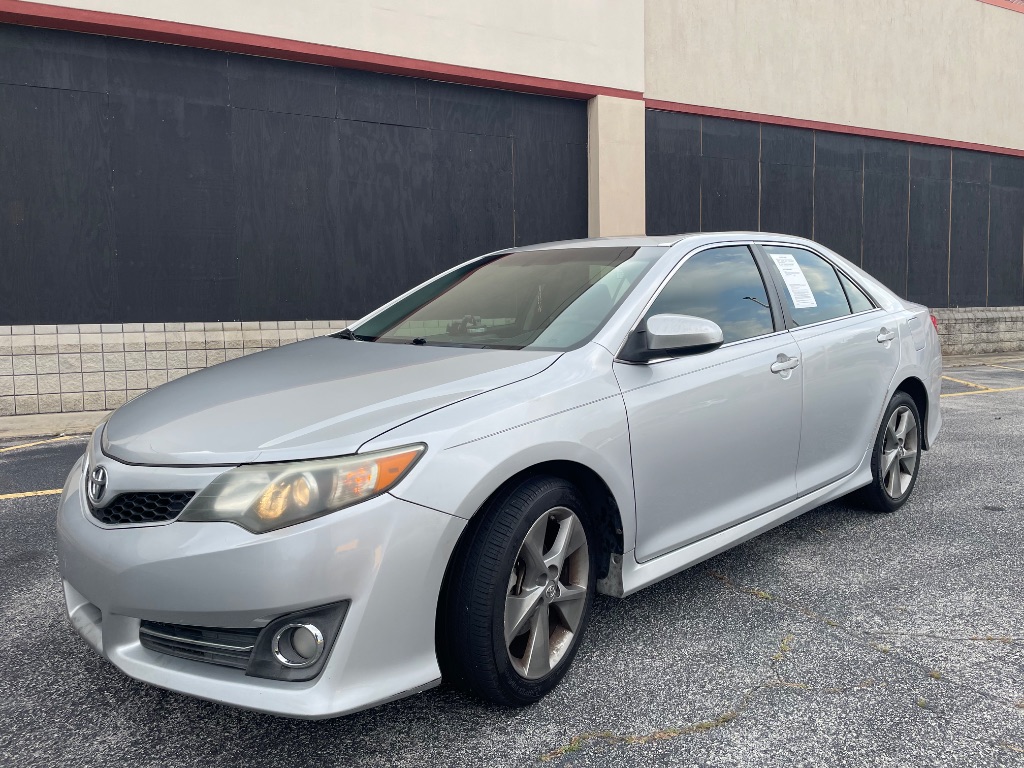 2014 Toyota Camry - $5,999