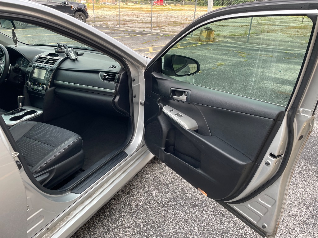 2014 Toyota Camry - $5,999