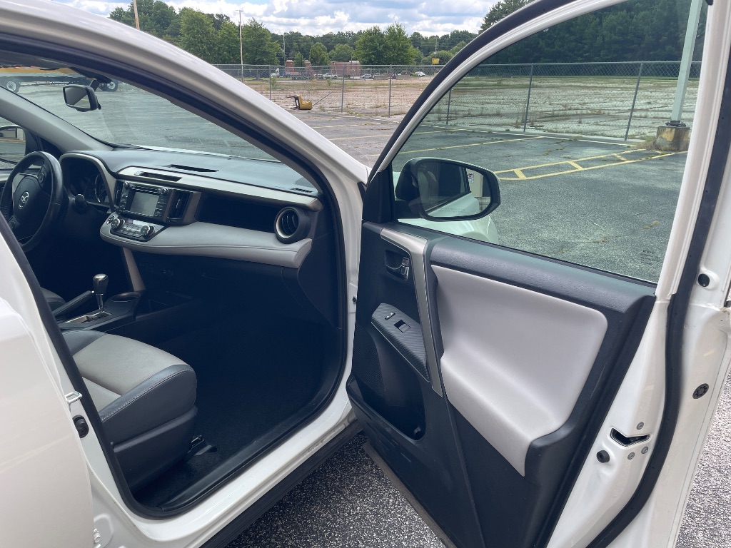 2014 Toyota RAV4 - $10,499