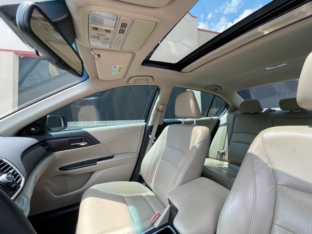 2015 Honda Accord - $12,999