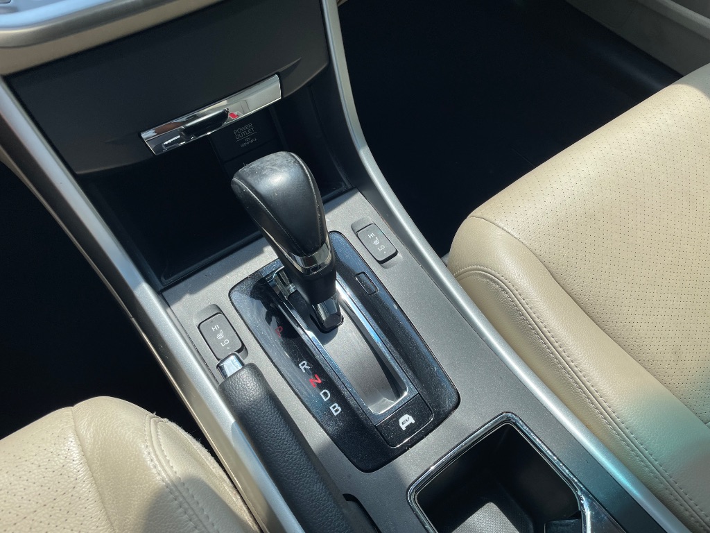 2015 Honda Accord - $12,999