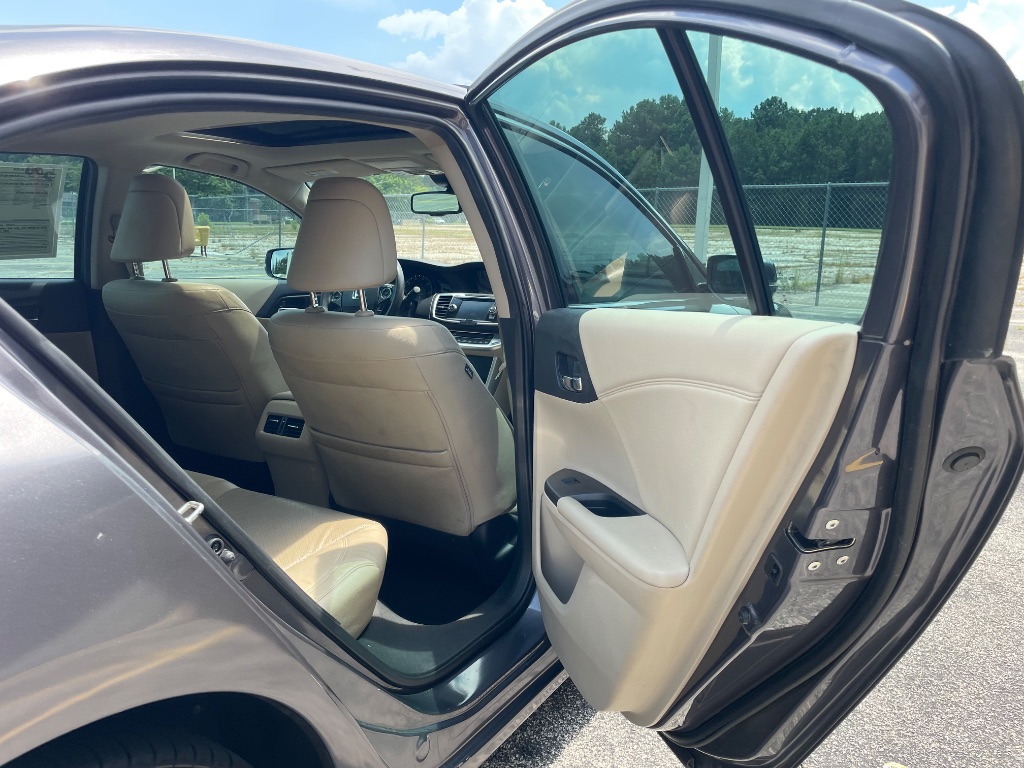 2015 Honda Accord - $12,999