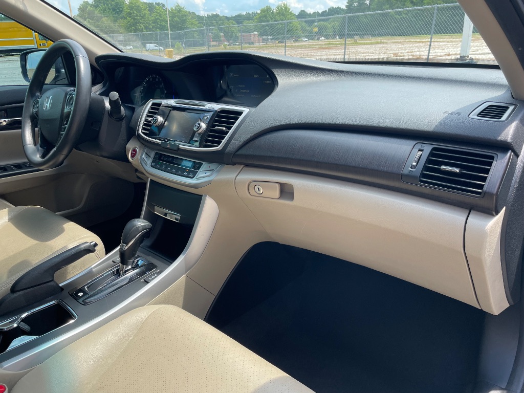 2015 Honda Accord - $12,999