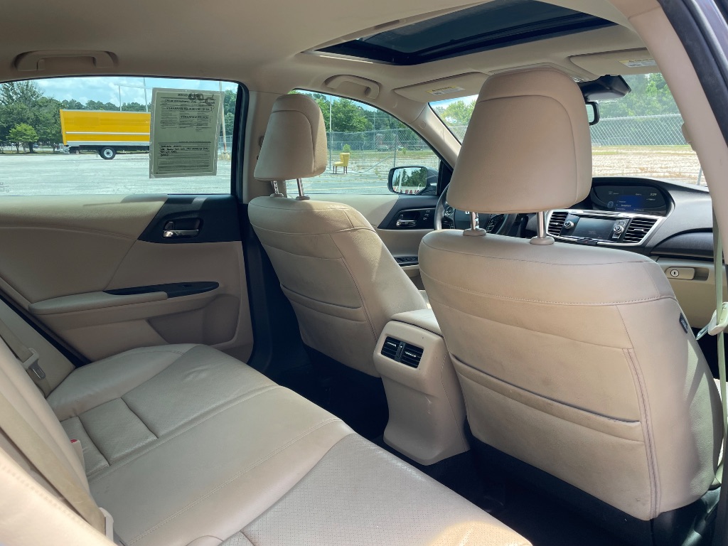 2015 Honda Accord - $12,999