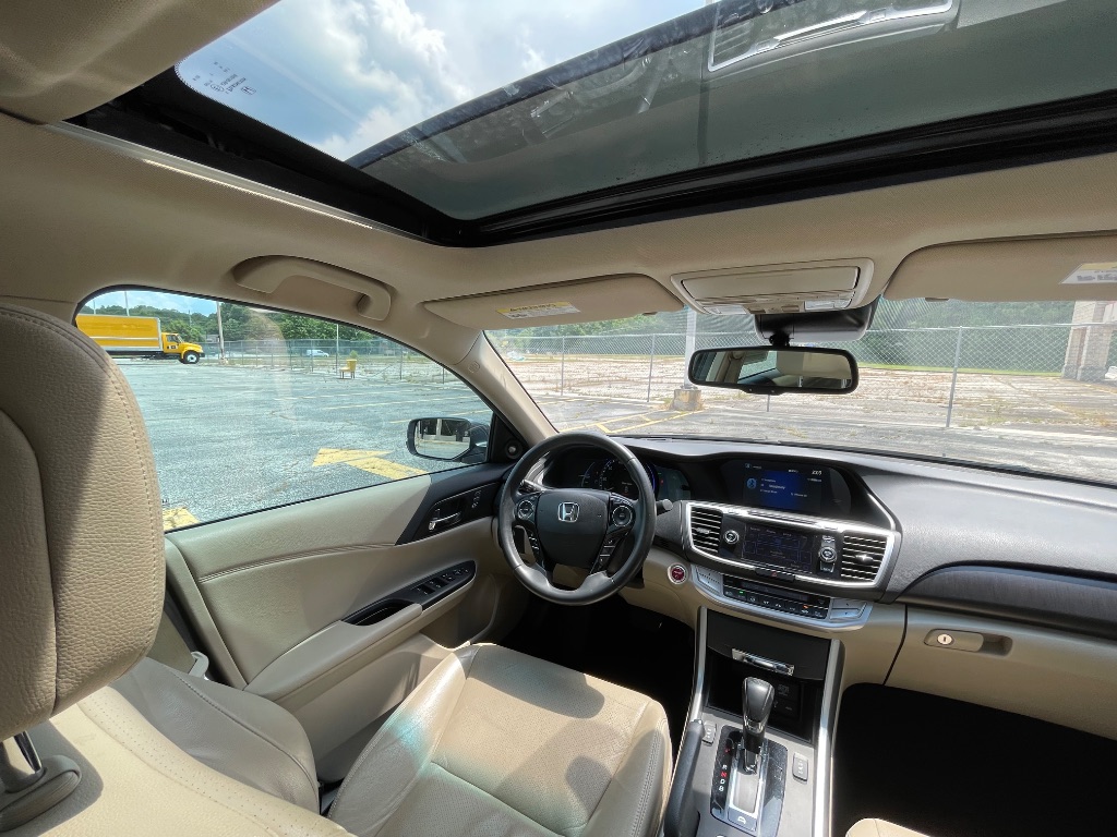 2015 Honda Accord - $12,999