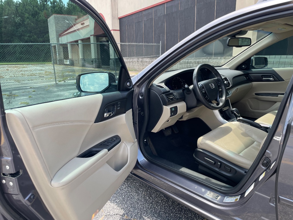 2015 Honda Accord - $12,999