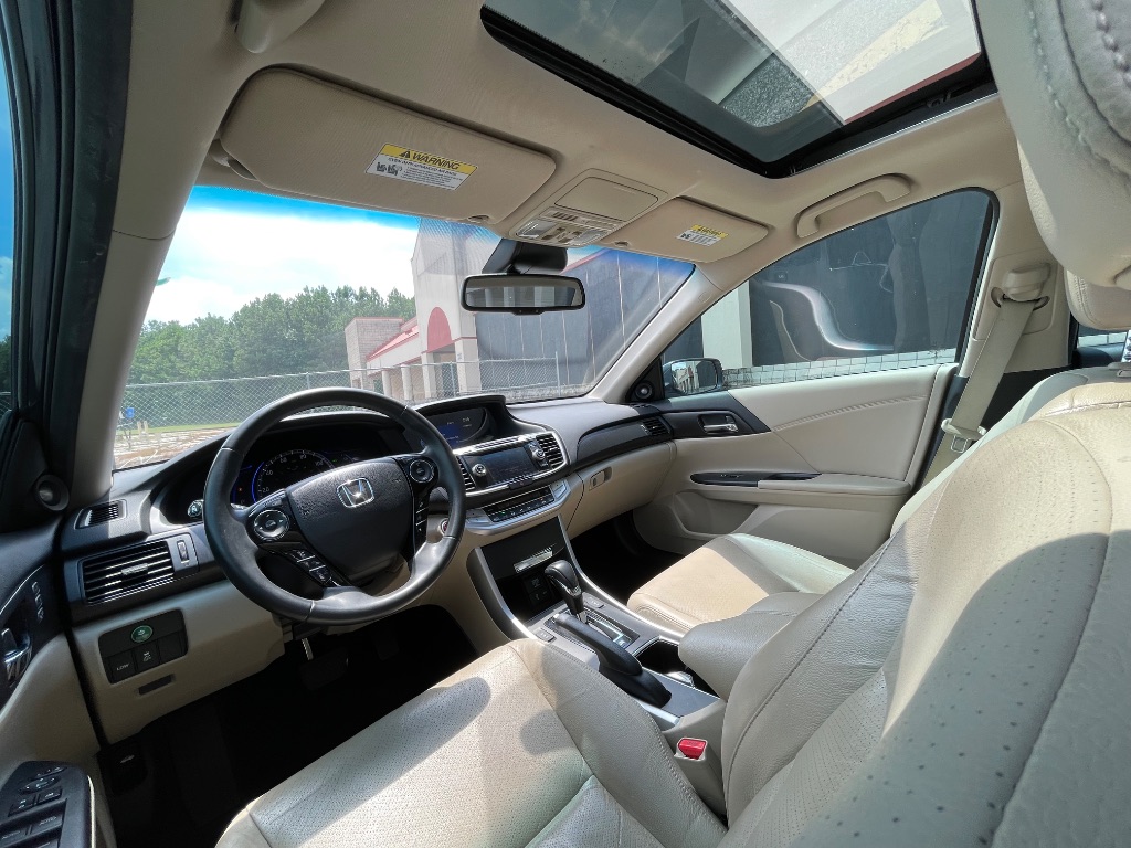2015 Honda Accord - $12,999