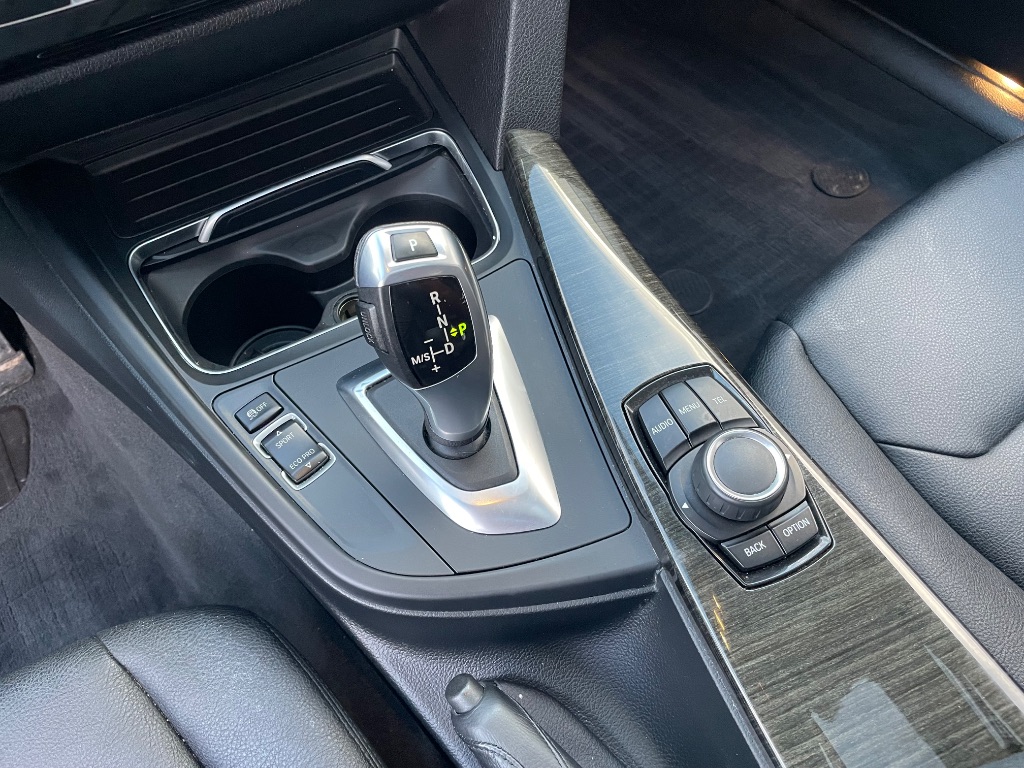 2016 BMW 320i - $9,997