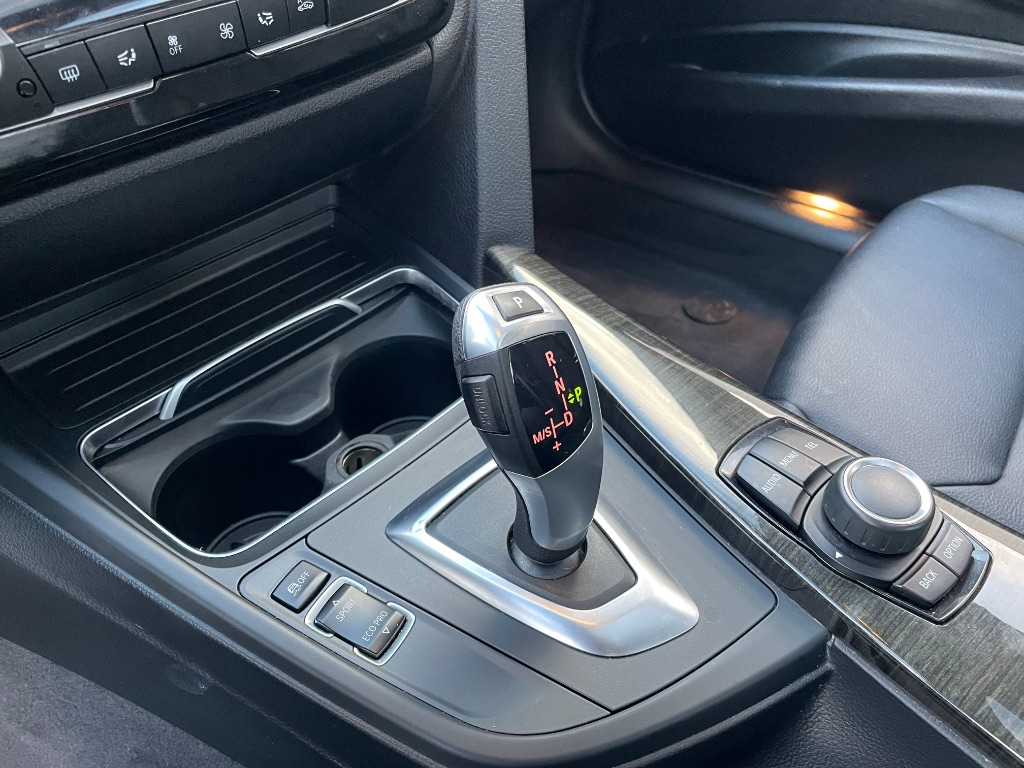 2016 BMW 320i - $9,997