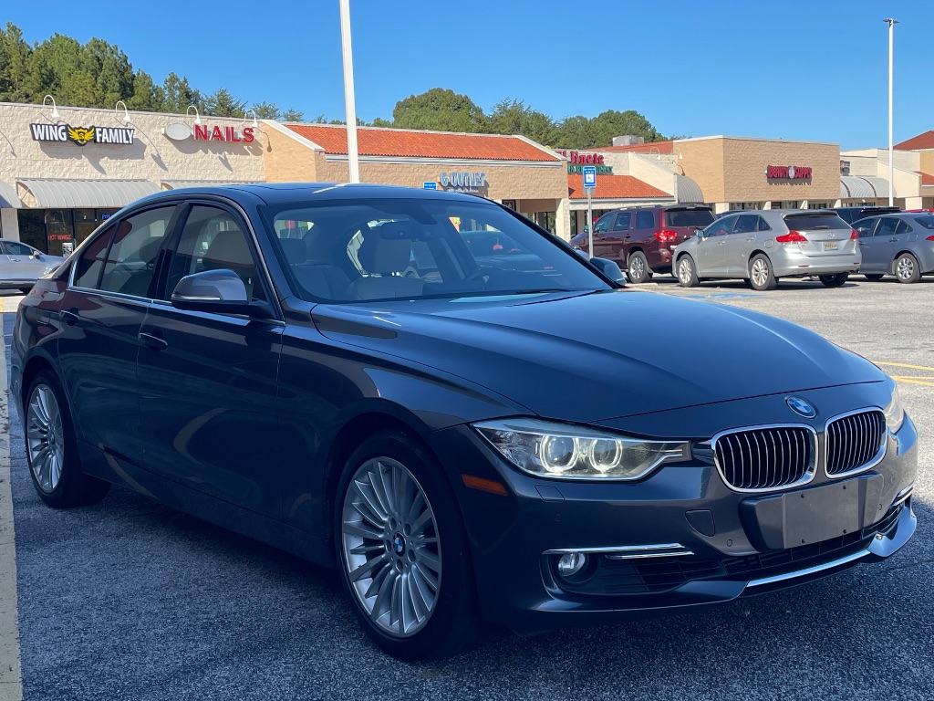 2012 BMW 328i - $7,999