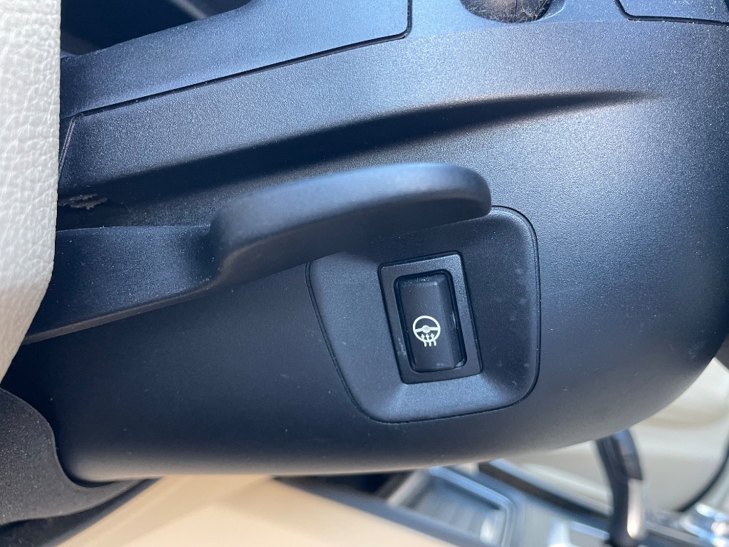 2012 BMW 328i - $7,999