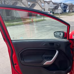 2013 Ford Fiesta SE photo