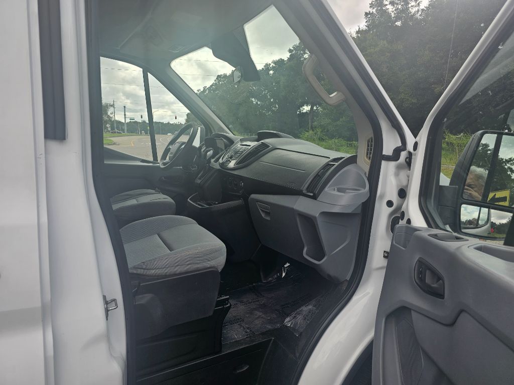2015 Ford Other 350 XL photo