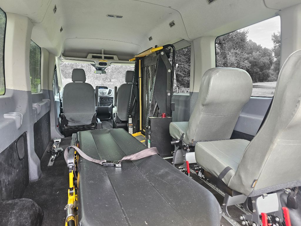 2015 Ford Other 350 XL photo
