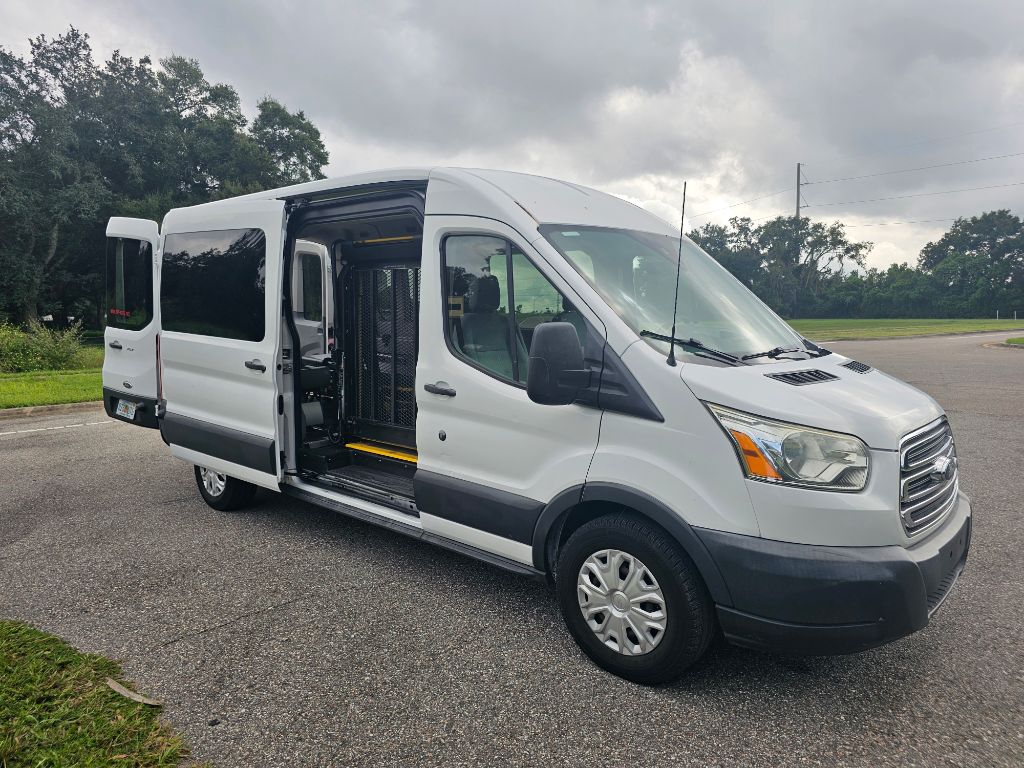 2015 Ford Other 350 XL photo