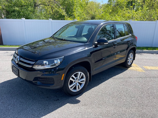 2013 Volkswagen Tiguan S 4Motion photo