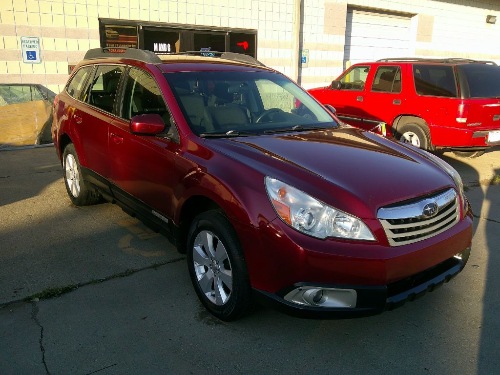 2012 Subaru Outback 2.5i photo