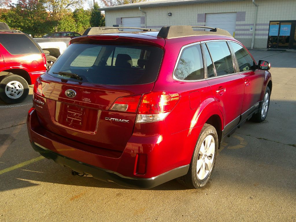 2012 Subaru Outback 2.5i photo