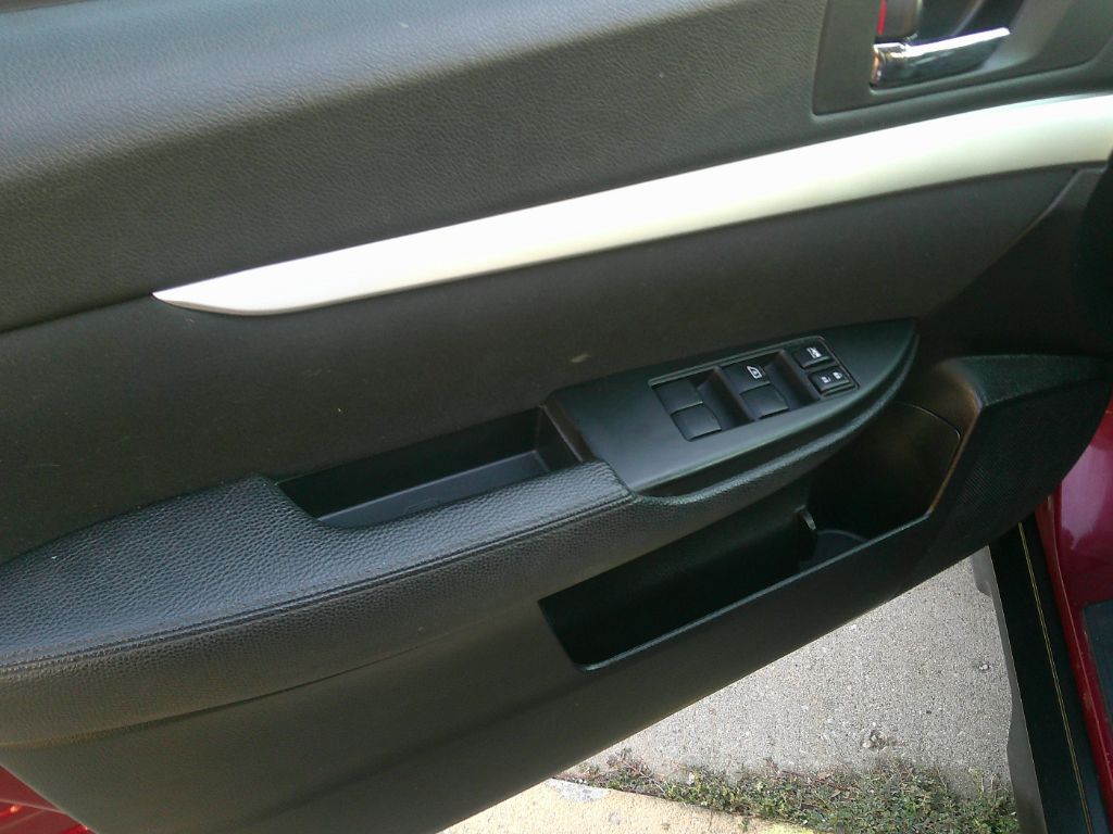 2012 Subaru Outback 2.5i photo