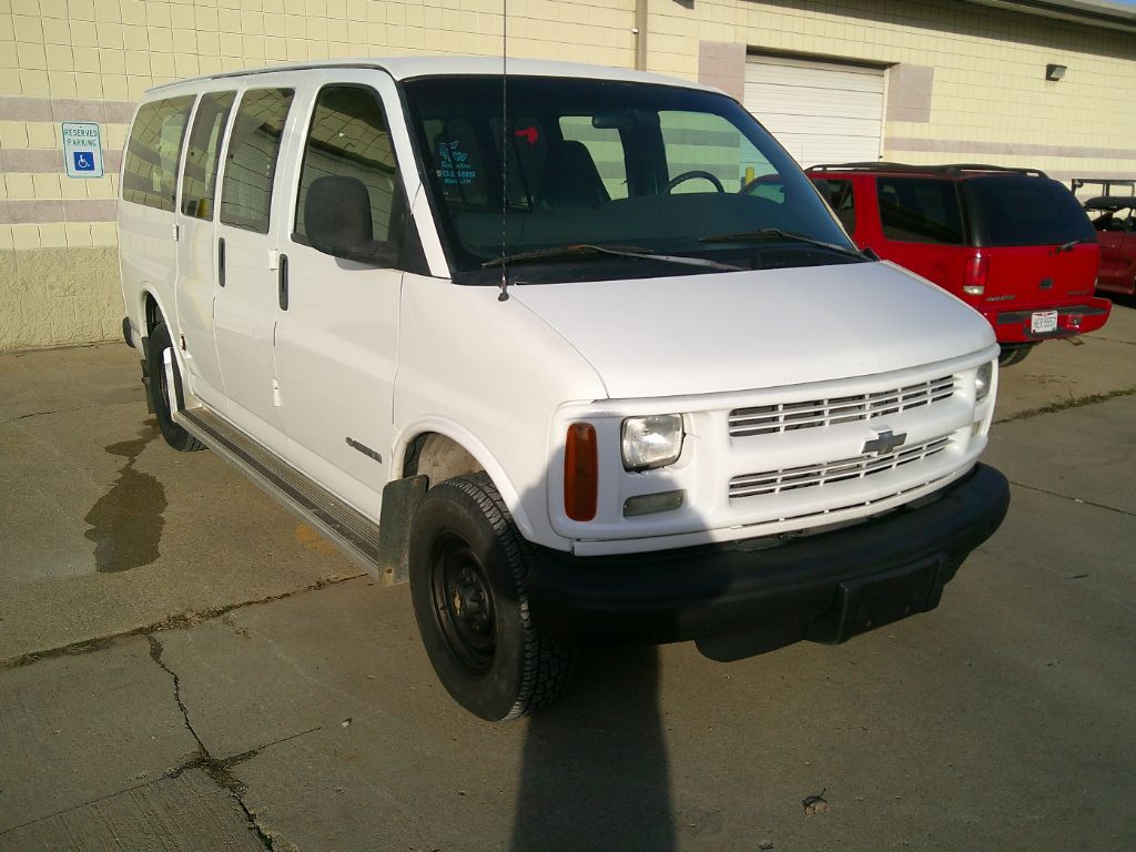 2002 Chevrolet Express 3500 3500 photo