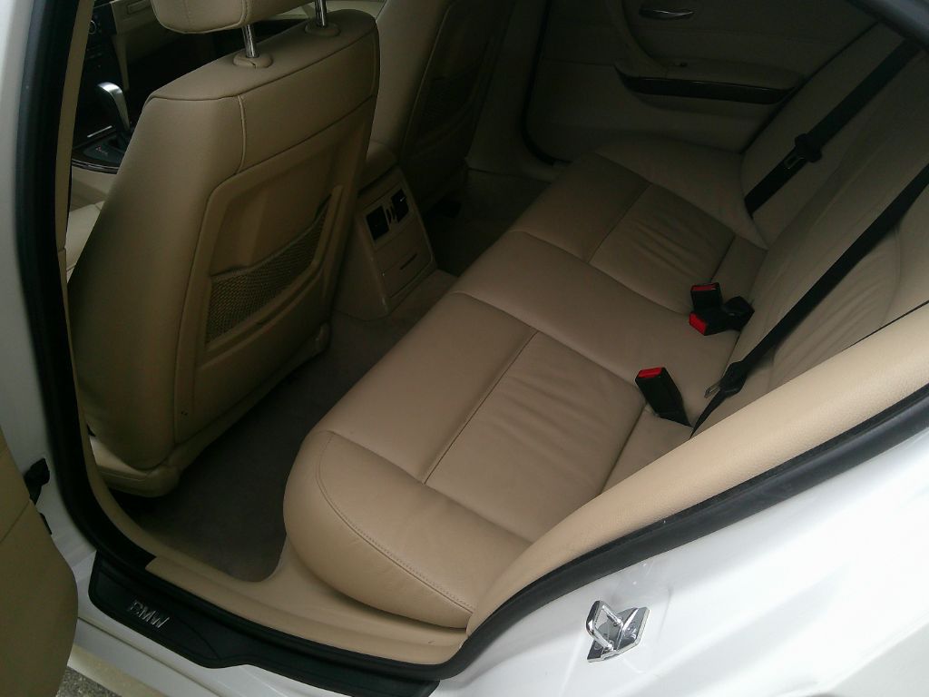 2008 BMW 3-Series 328i photo