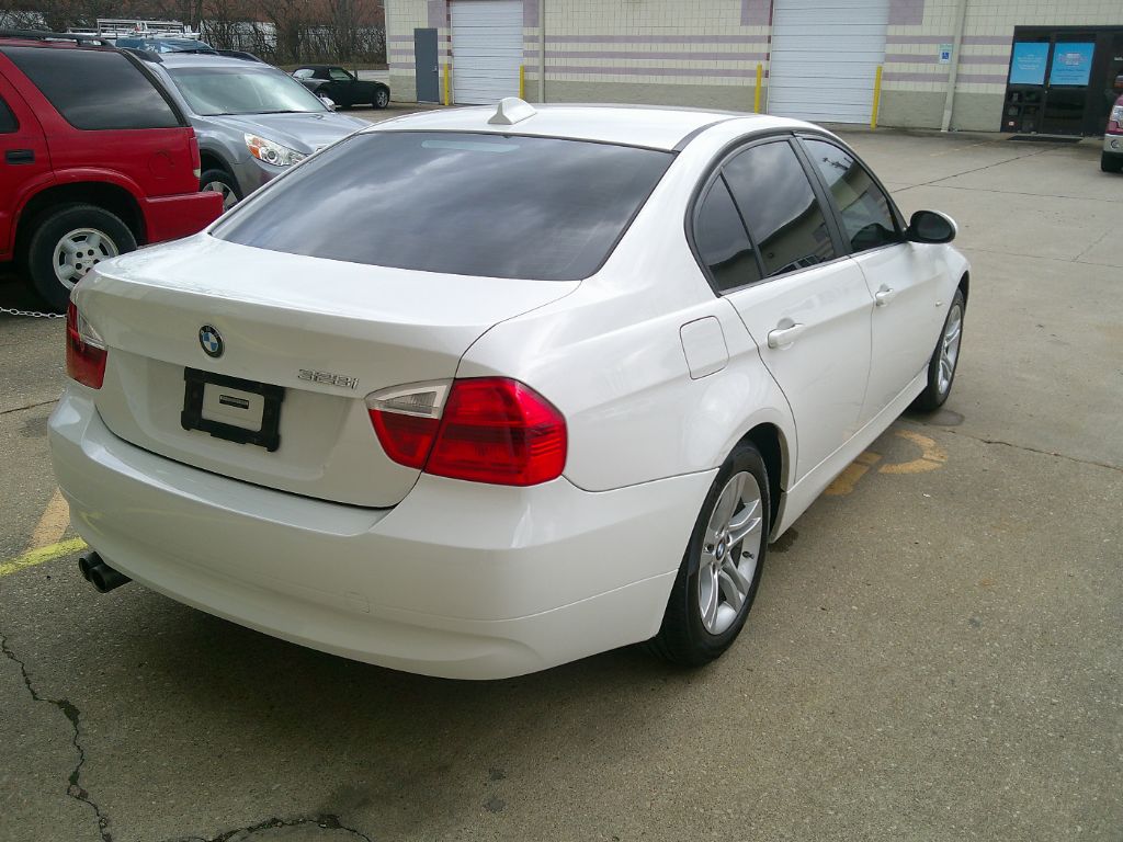 2008 BMW 3-Series 328i photo