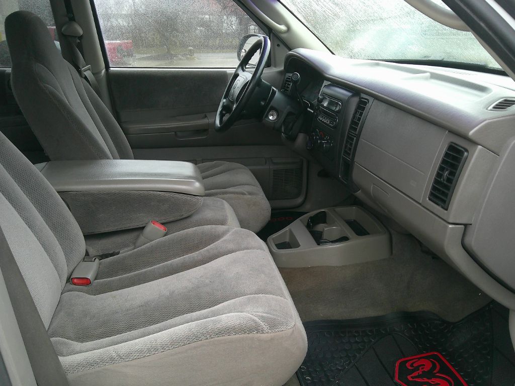 2002 Dodge Dakota SLT photo