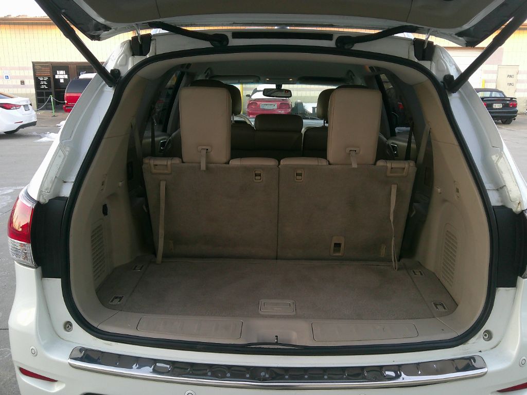 2013 Nissan Pathfinder S photo