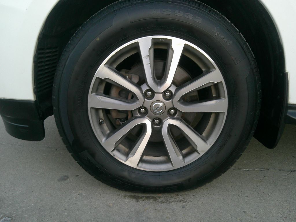 2013 Nissan Pathfinder S photo