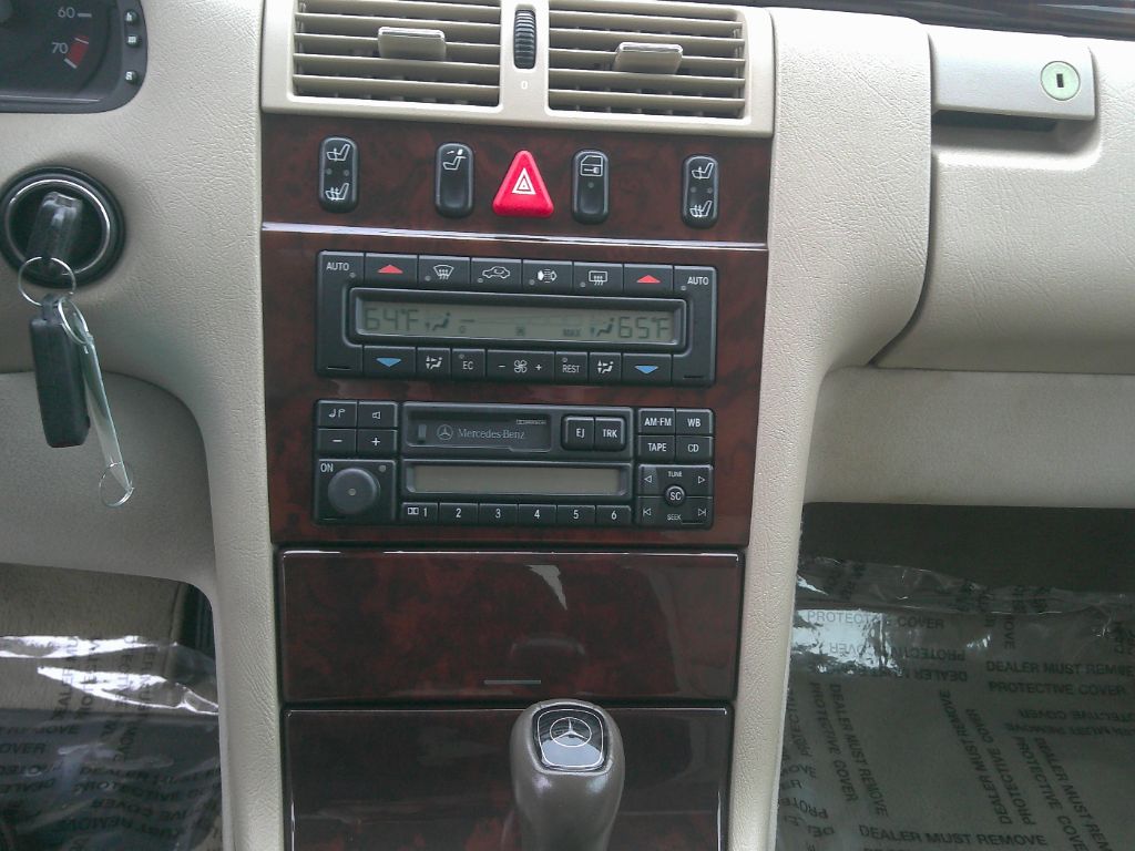 1997 Mercedes-Benz E-Class E320 photo