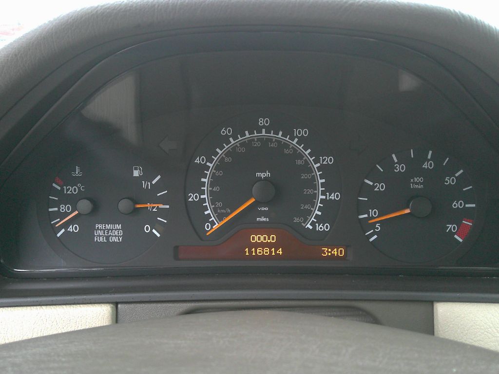 1997 Mercedes-Benz E-Class E320 photo