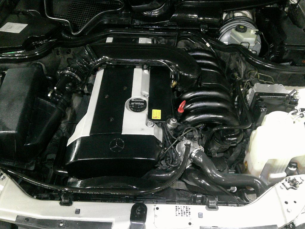 1997 Mercedes-Benz E-Class E320 photo
