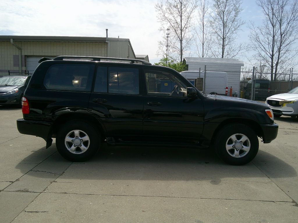 2000 Toyota Land Cruiser photo