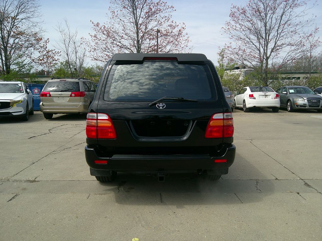 2000 Toyota Land Cruiser photo