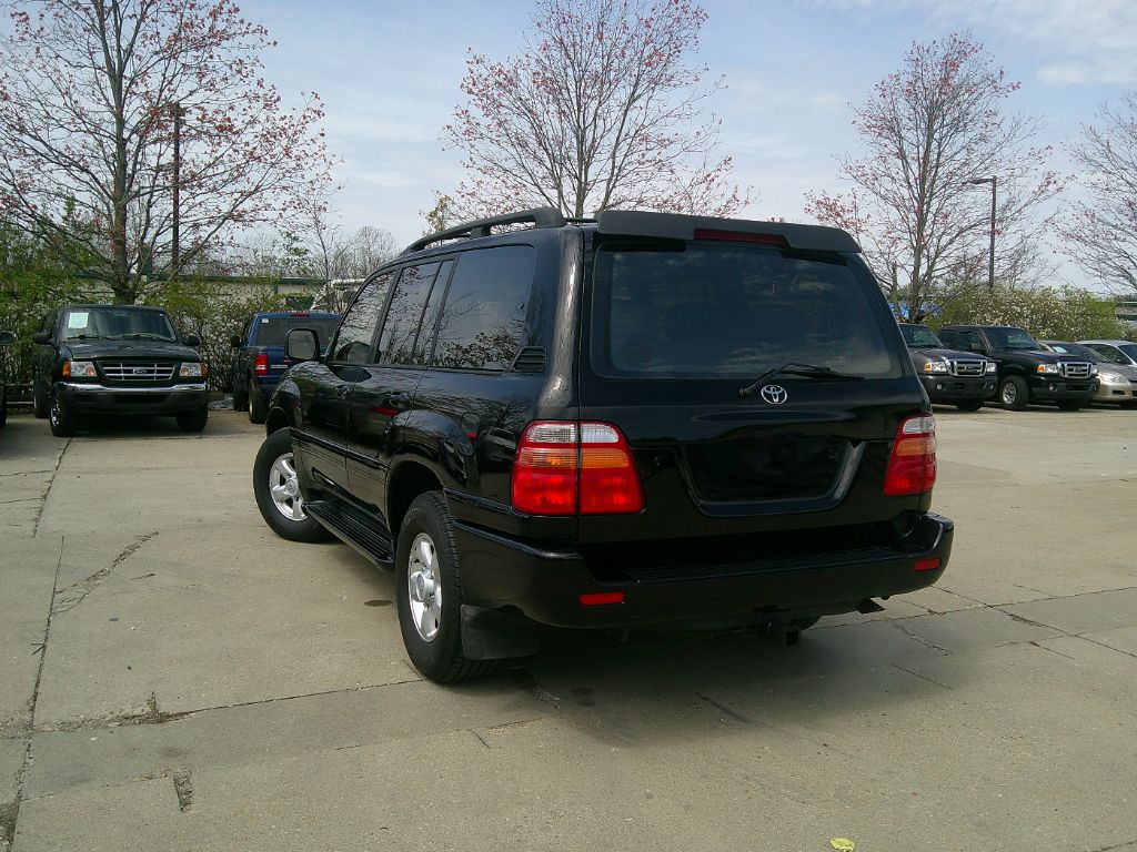 2000 Toyota Land Cruiser photo