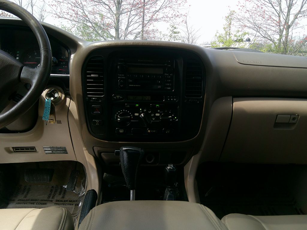 2000 Toyota Land Cruiser photo