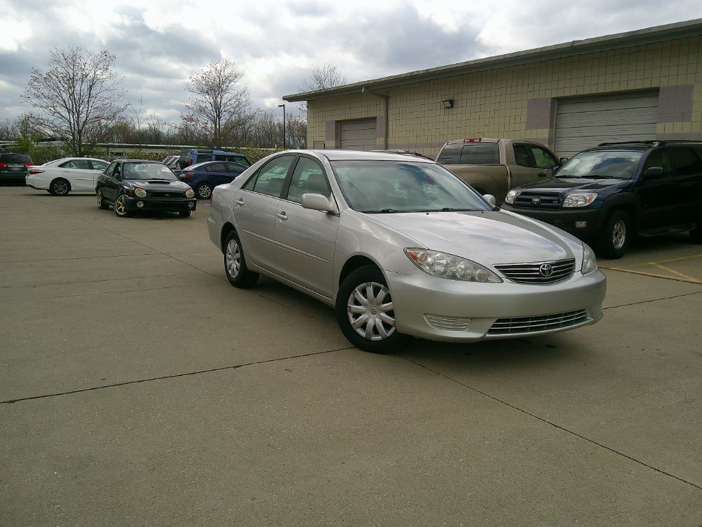 2005 Toyota Camry Standard photo
