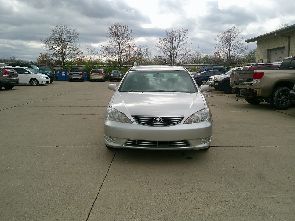 2005 Toyota Camry Standard photo