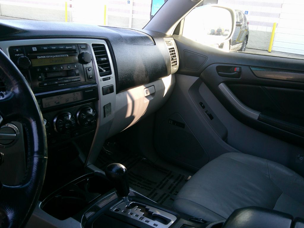 2004 Toyota 4Runner Limited photo