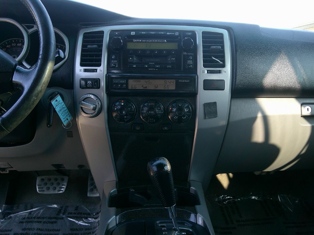 2004 Toyota 4Runner Limited photo