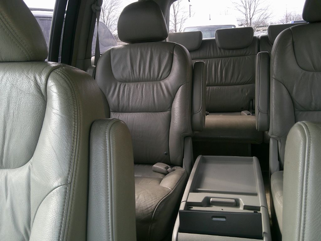 2005 Honda Odyssey Touring photo