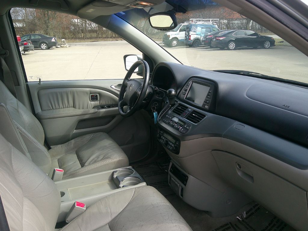 2005 Honda Odyssey Touring photo