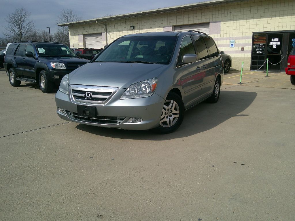 2005 Honda Odyssey Touring photo