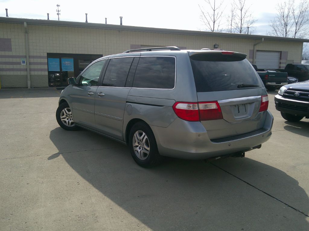 2005 Honda Odyssey Touring photo