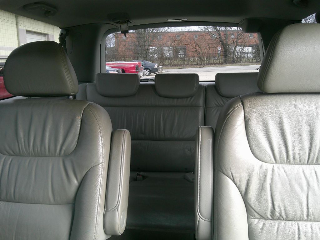 2005 Honda Odyssey Touring photo