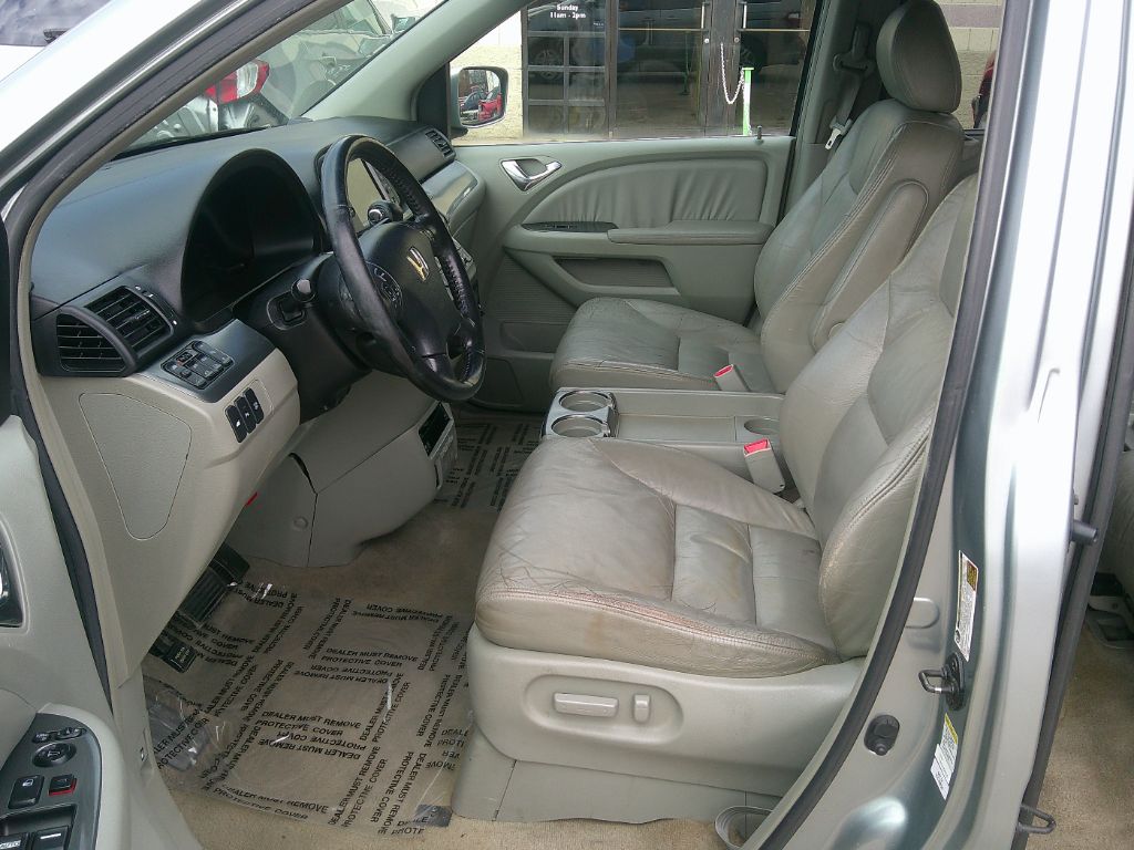 2005 Honda Odyssey Touring photo