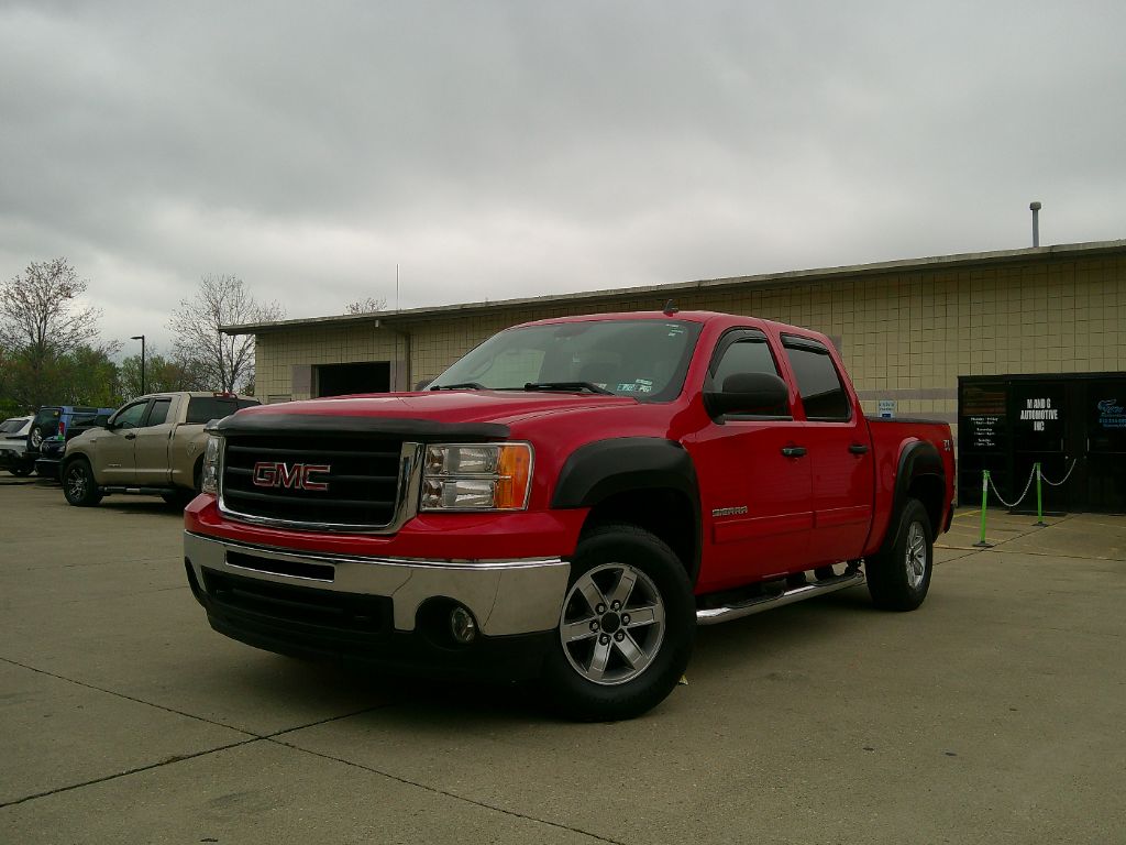 2011 GMC Sierra 1500 SLE photo