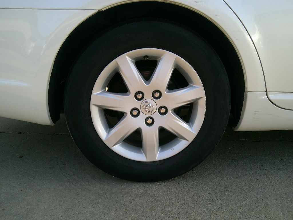 2005 Toyota Avalon XL photo