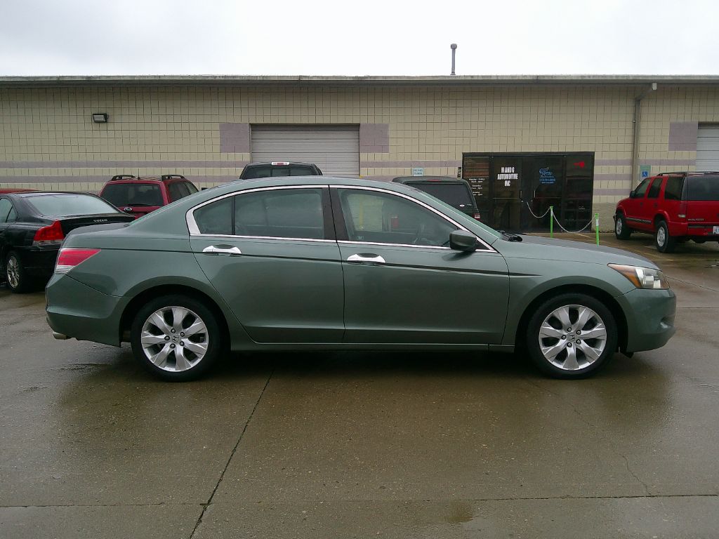 2010 Honda Accord EX-L V6 photo